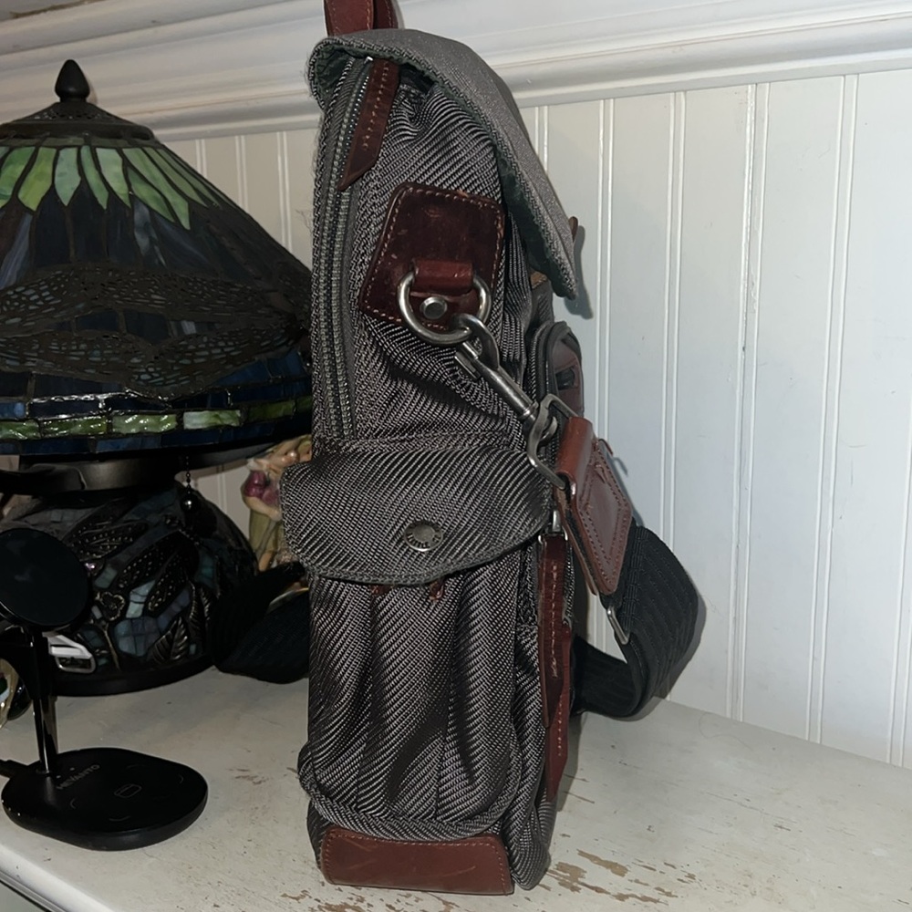Filson Rucksack messenger bag - Picture 7 of 13